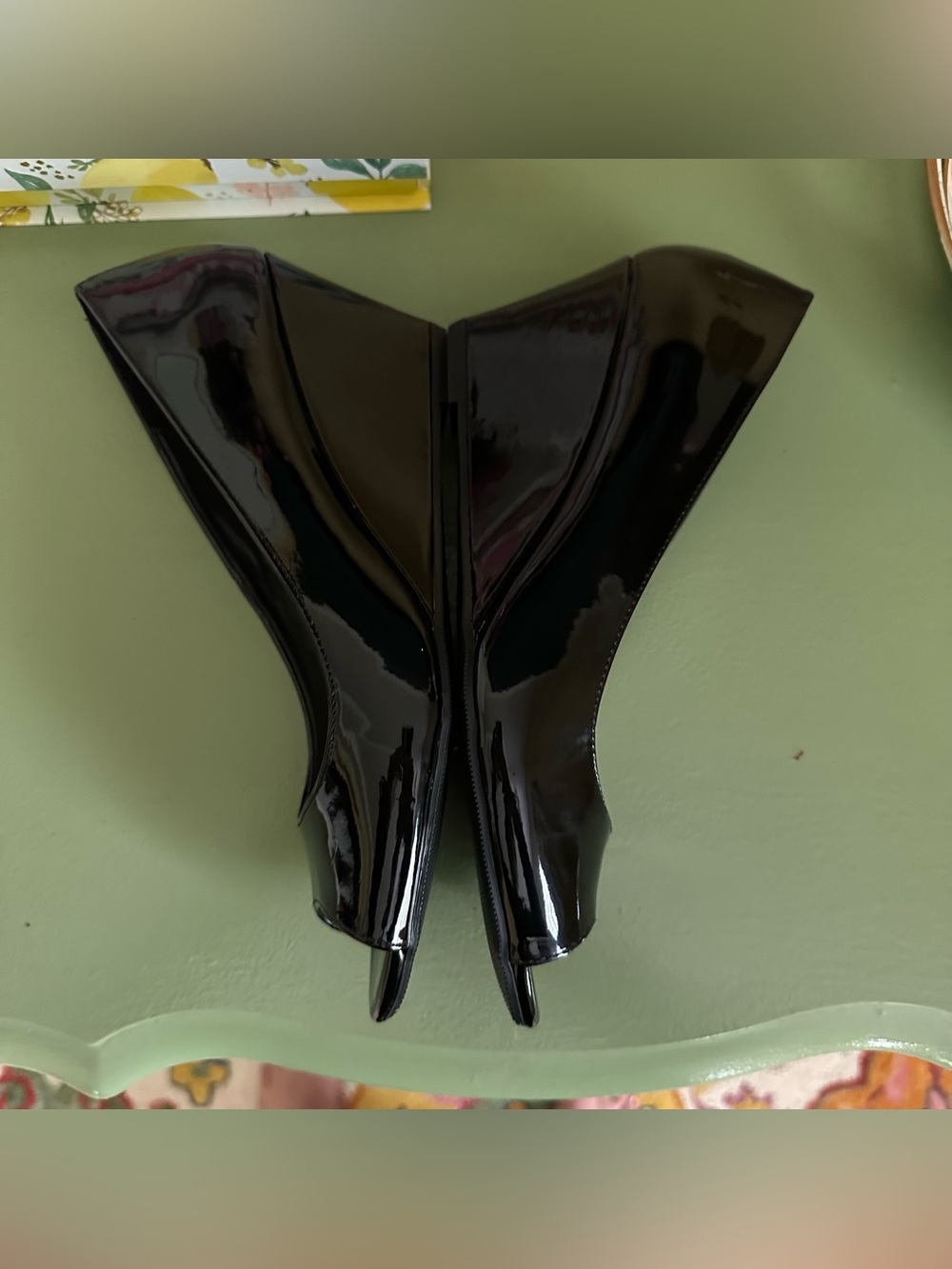 CL by Laundry Black Patent Peep-Toe Wedge Sandals Heels Shoes Size 10 - Picture 9 of 12